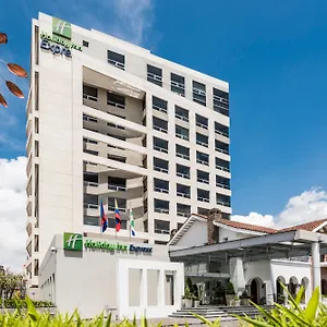 holiday-inn-express-quito.hotelsquito.com/