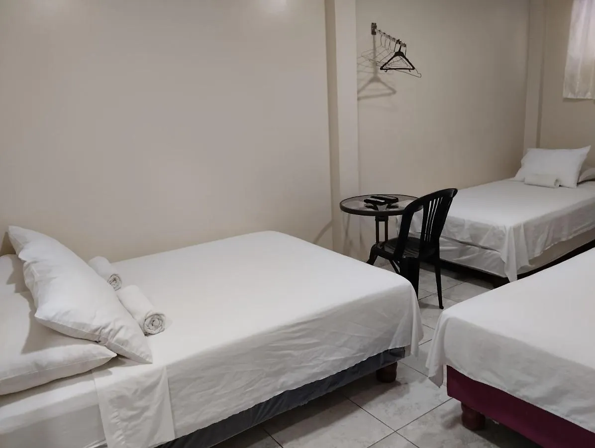 Hotel Jeshua Simmonds 과야킬